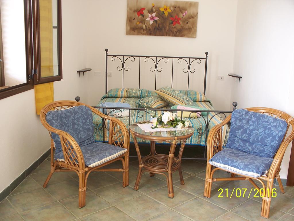 Agriturismo B&B Casteldoria Santa Maria  Екстериор снимка